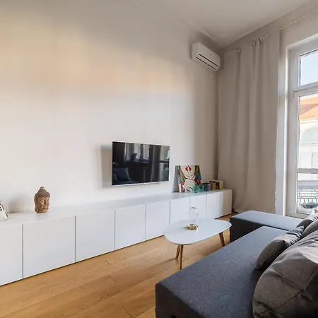 Апартаменты Wilson Park Homely With Mezzanine By Bookinghost Познань