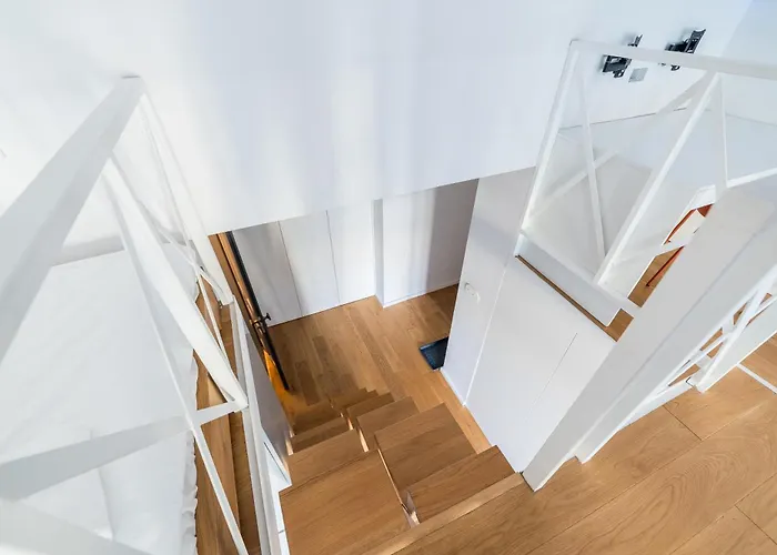 Wilson Park Homely With Mezzanine By Bookinghost Познань