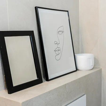 Wilson Park Homely With Mezzanine By Bookinghost 포즈난