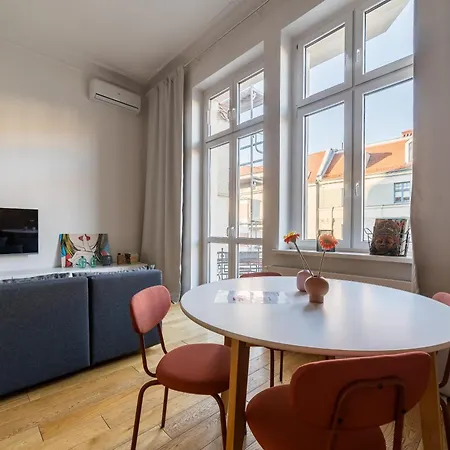 Wilson Park Homely With Mezzanine By Bookinghost Apartman